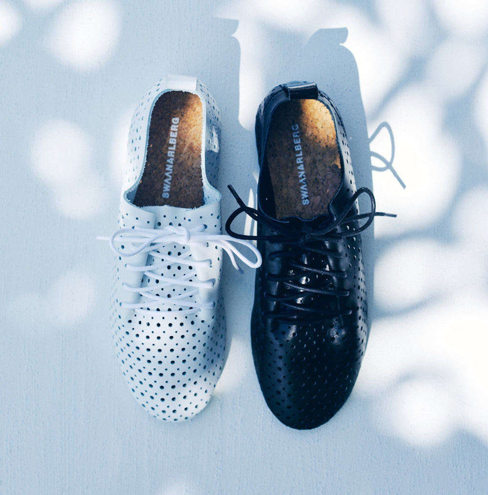 Lace Up Shoes / Punching Leather