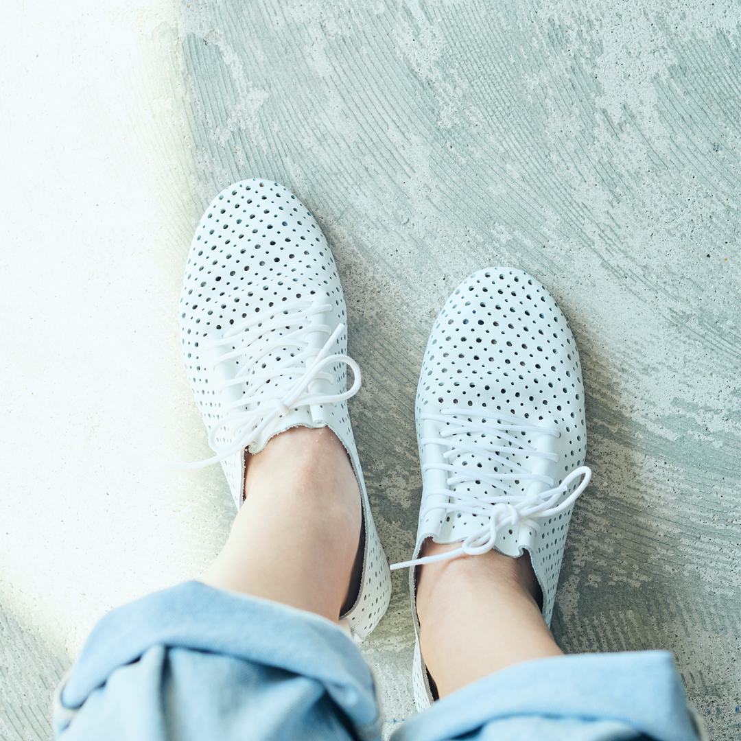 Lace Up Shoes / Punching Leather
