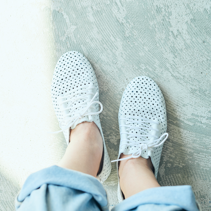 Lace Up Shoes / Punching Leather